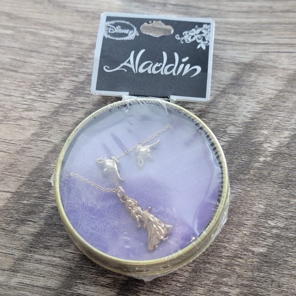 Disney Aladdin Princess Jasmine Necklace Genie Earrings Subscription Box Tin NEW